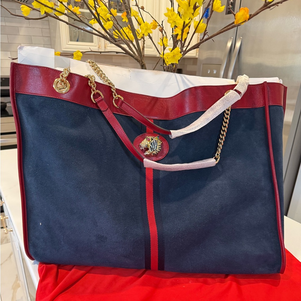 New Gucci Rajah Tiger suede tote bag